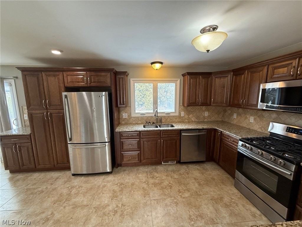 2021 Aldersgate Dr - Photo 2 of 29