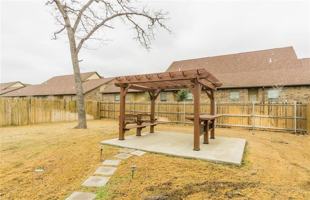 featured image of 3010 Old Ironsides Dr