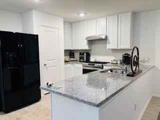 1937 Lotus St - Photo 2 of 11