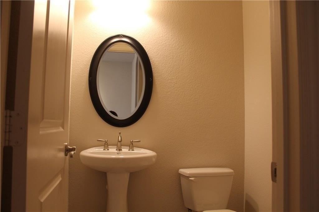 8619 Naomi St - Photo 6 of 27