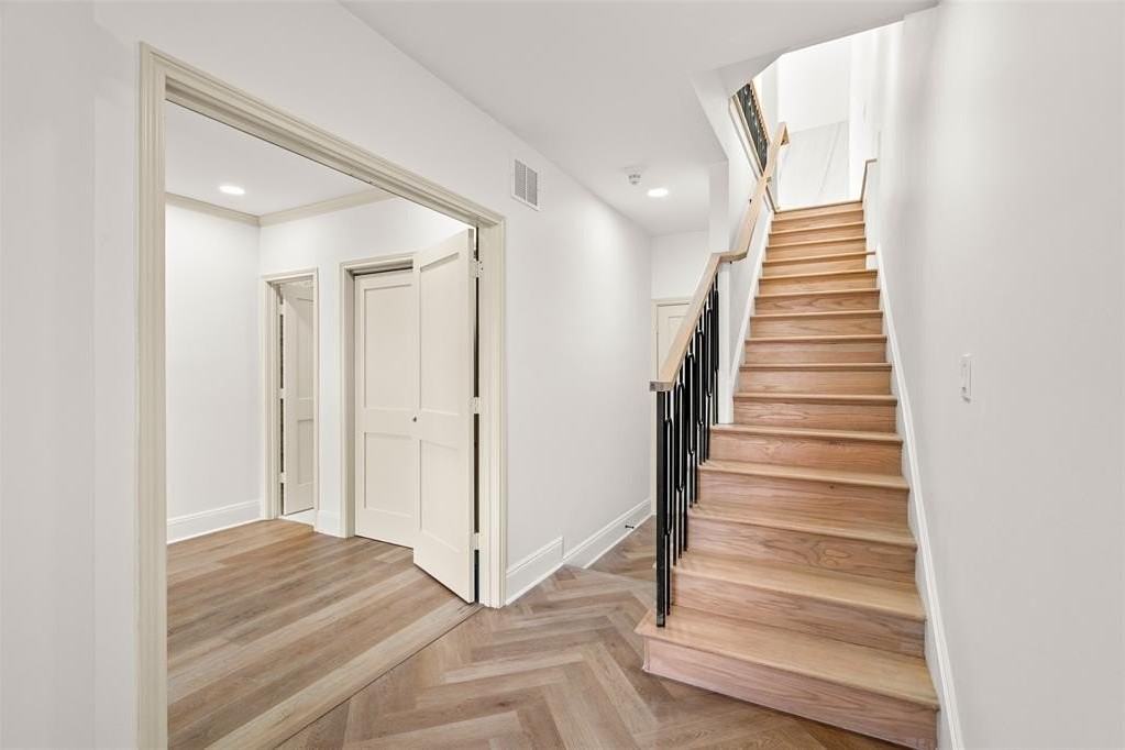 4030 Gilbert Ave #3 - Photo 3 of 31