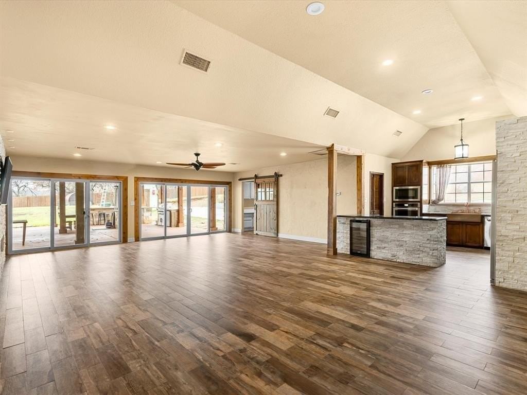 4915 T W King Rd - Photo 5 of 25