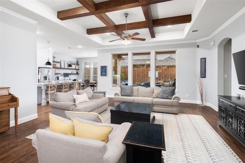 4424 Florentine Ln - Photo 2 of 26