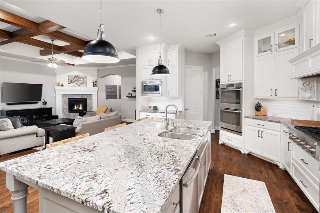 4424 Florentine Ln - Photo 6 of 26