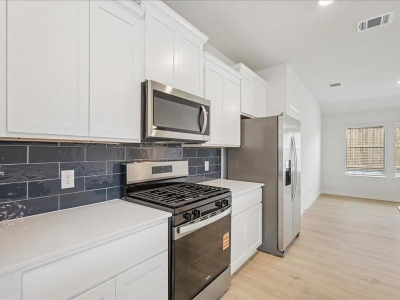 2005 Outpost Way - Photo 7 of 26