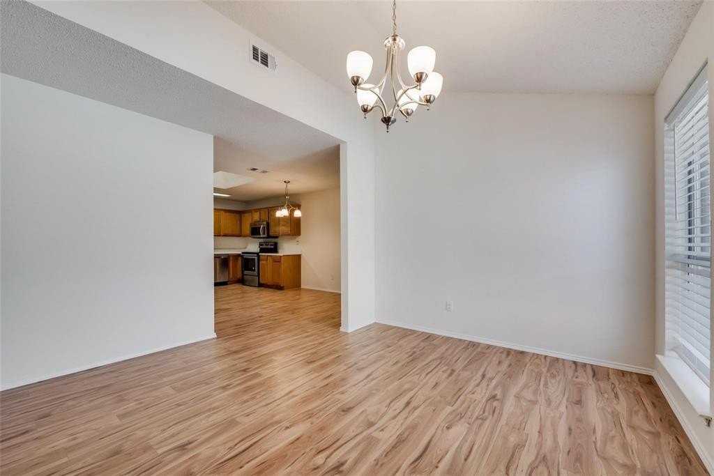 6002 Cohoke Dr - Photo 5 of 15