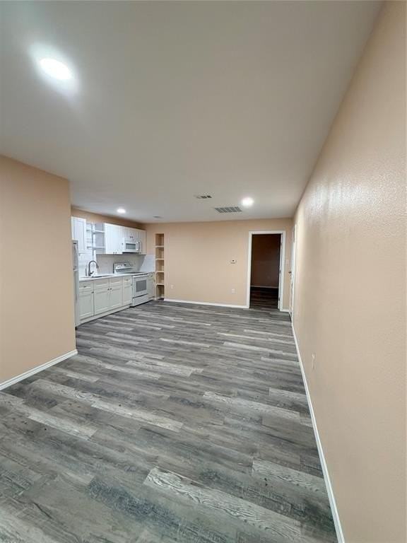 3827 Biglow Dr - Photo 4 of 11