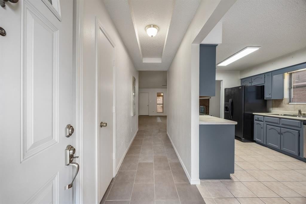 1504 Evans Dr - Photo 5 of 26