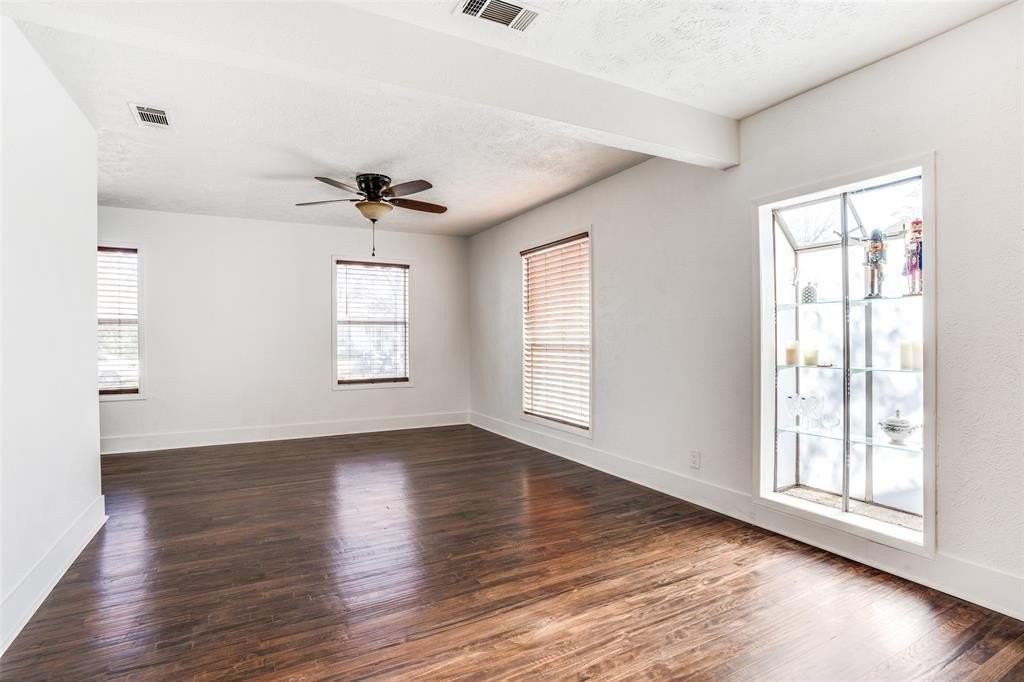 2837 Cherrywood Ave - Photo 3 of 14