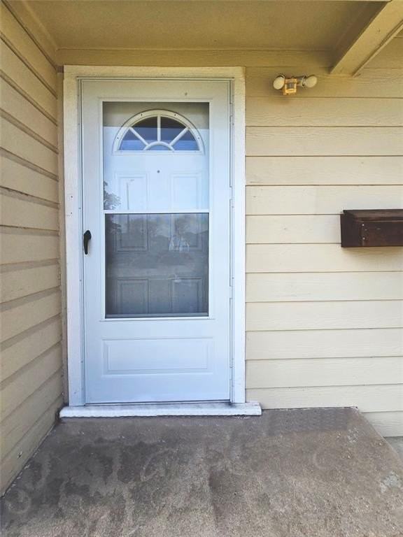 12121 Hoblitzelle Dr - Photo 3 of 35