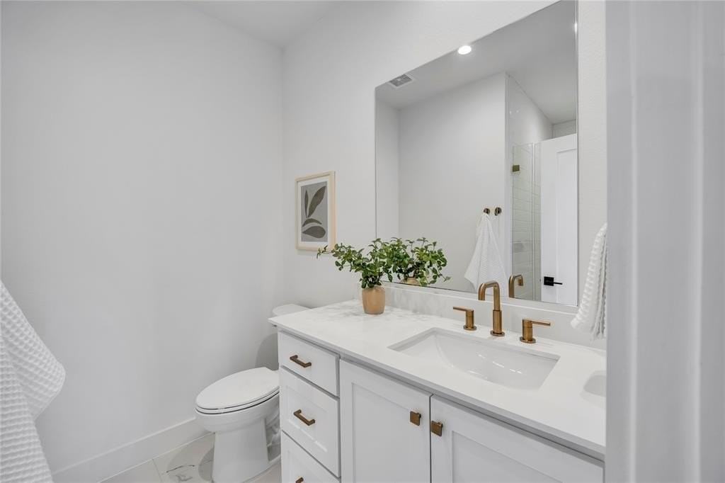 3247 Homer St - Photo 6 of 11