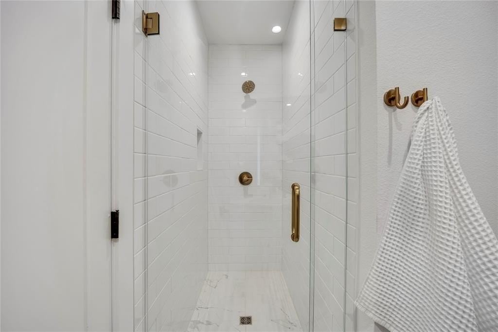 3247 Homer St - Photo 7 of 11