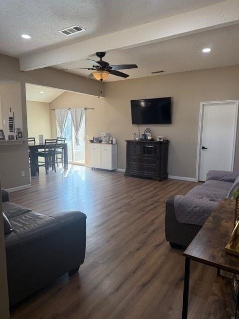 604 Red Coat Ln - Photo 5 of 33