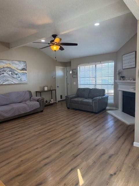 604 Red Coat Ln - Photo 6 of 33