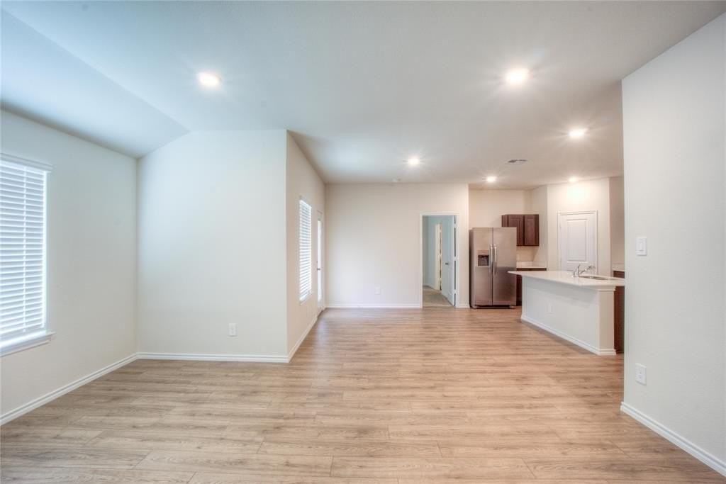 3913 Turquoise Ave - Photo 5 of 19