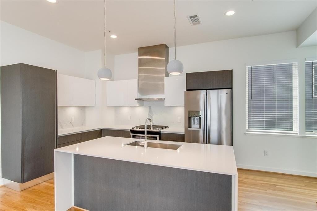 1505 S Akard St #102 - Photo 4 of 12