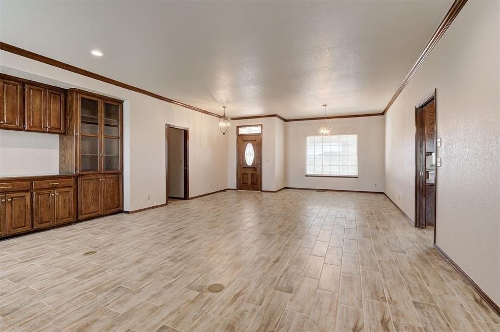 7201 Nw 150th St - Photo 7 of 50