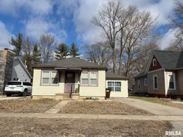 featured image of 811 Monroe St