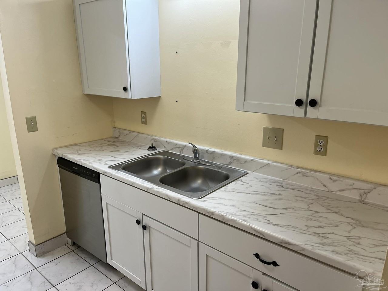 3220 Redwood Ln - Photo 7 of 18