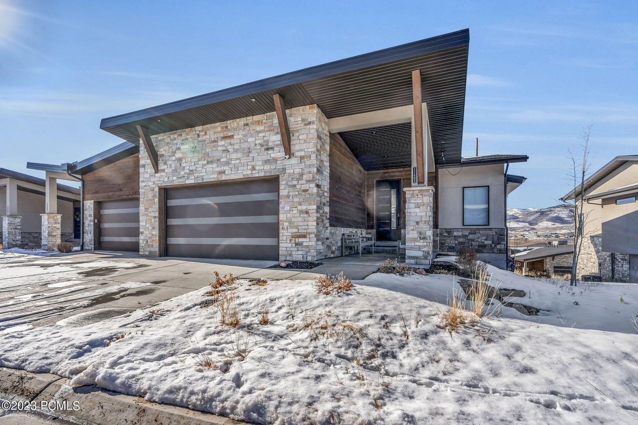 11493 N Upside Dr - Photo 3 of 41