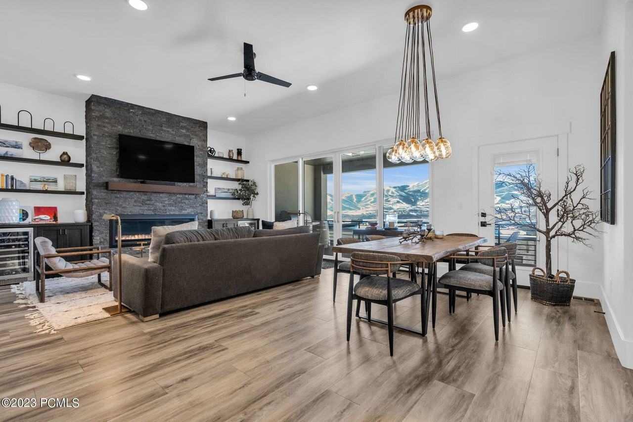 11493 N Upside Dr - Photo 4 of 41