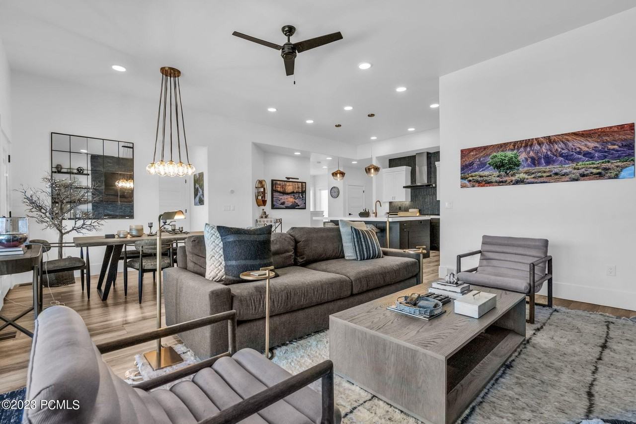 11493 N Upside Dr - Photo 6 of 41