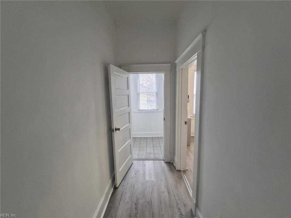 351 51st St - Photo 5 of 23