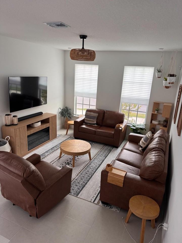 930 Sw Prairie Ave - Photo 2 of 50