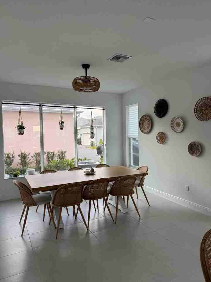 930 Sw Prairie Ave - Photo 3 of 50