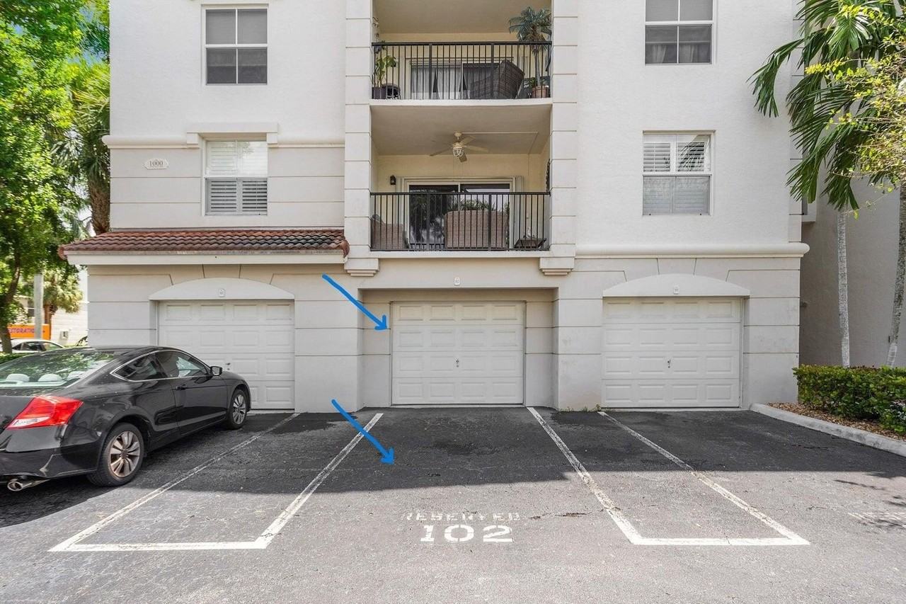 1302 Tuscany Way - Photo 4 of 50