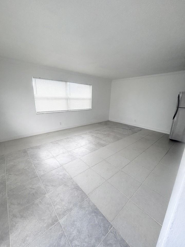 531 S C St #6 - Photo 3 of 19