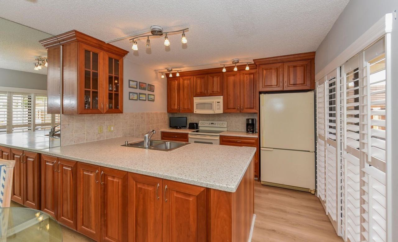 1510 15th Ct - Photo 5 of 41