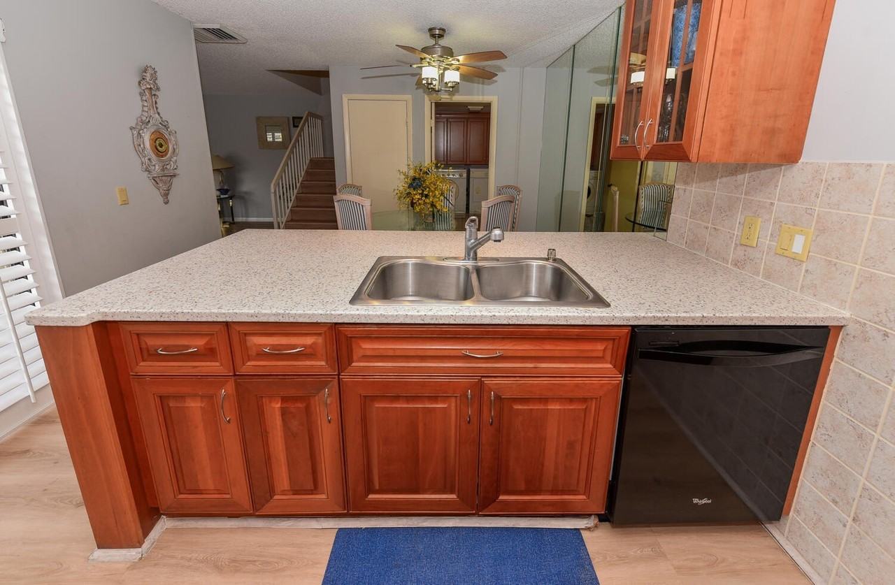 1510 15th Ct - Photo 7 of 41