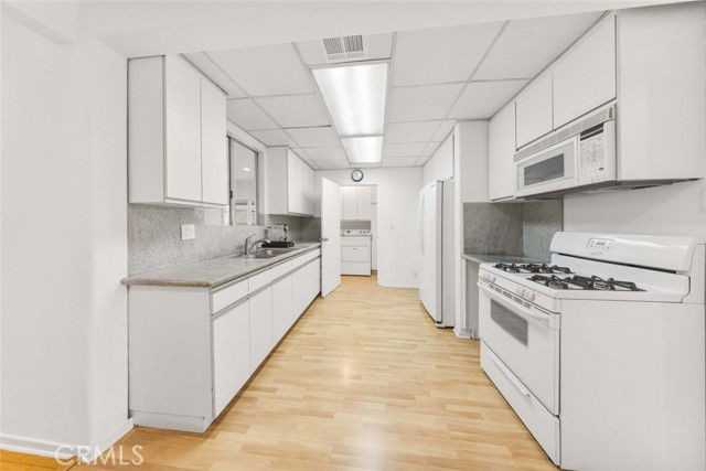 12329 Burton St - Photo 2 of 8