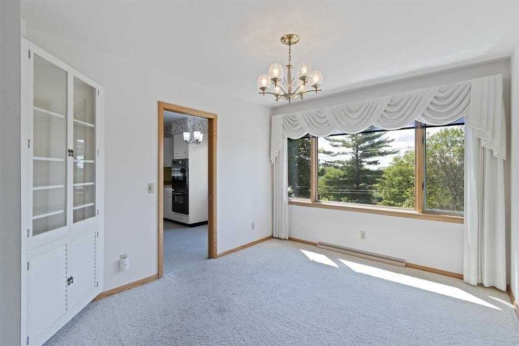 822 W Pleasant St - Photo 6 of 40