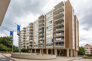 1425 4th St Sw Apt A305 - Photo 1 of 1