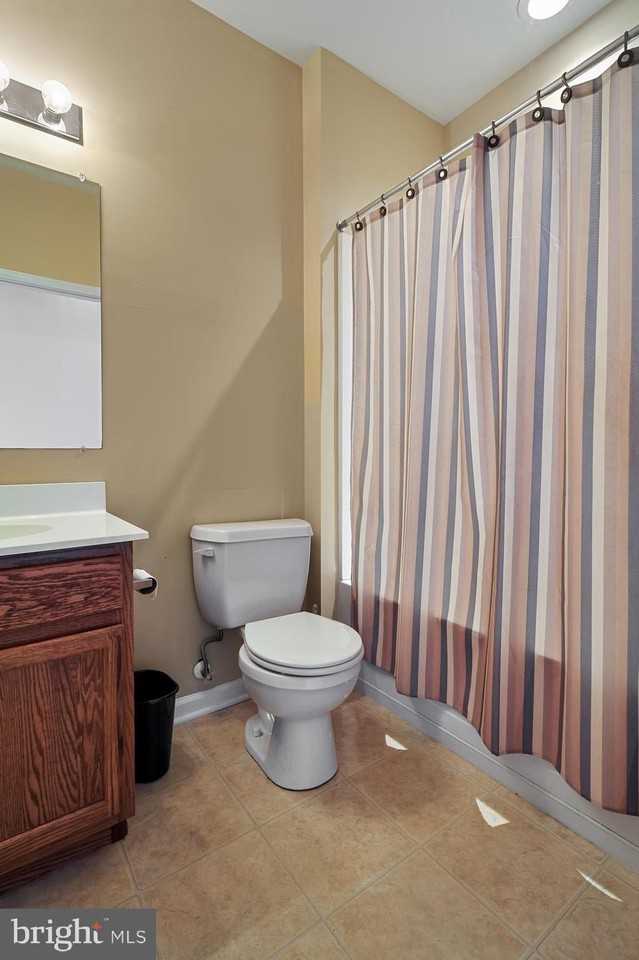 231 Tidbury Xing - Photo 3 of 14