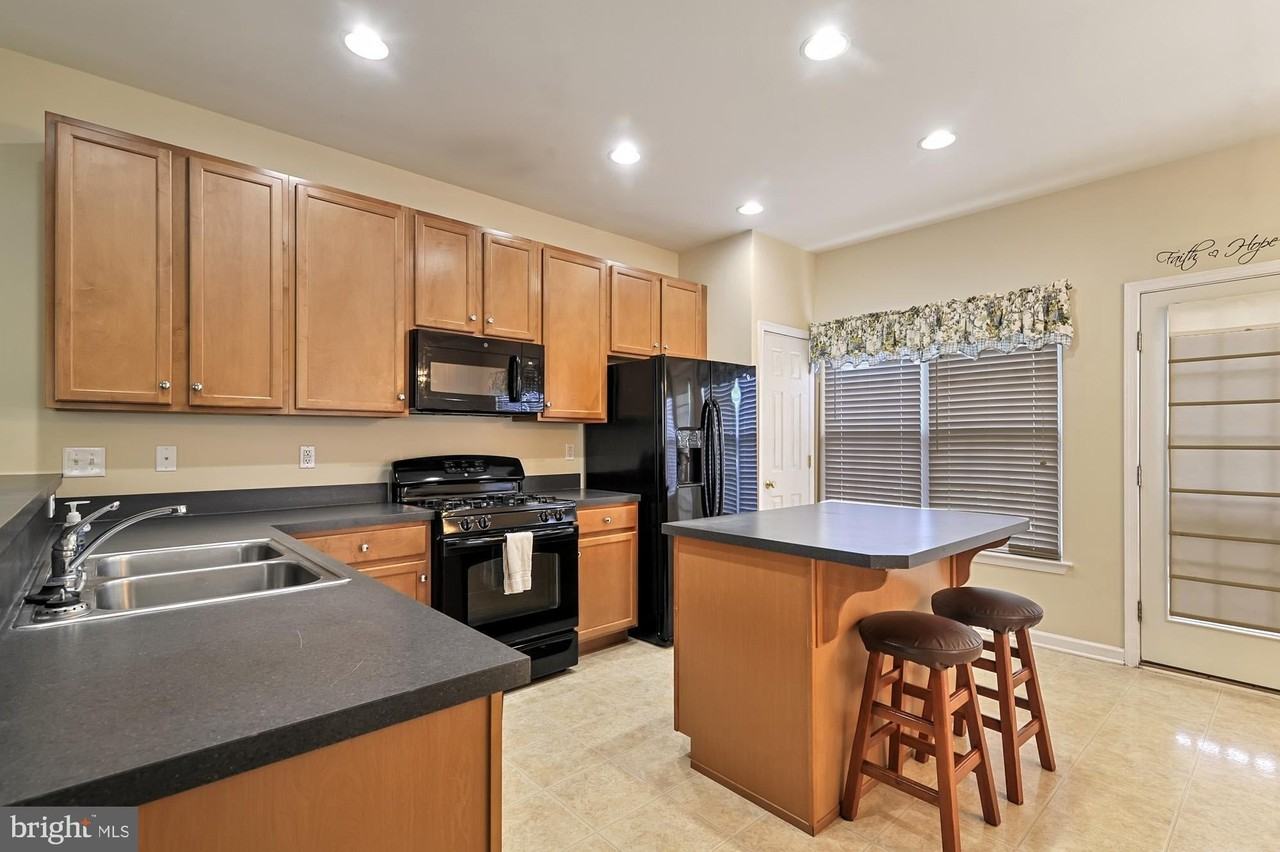 231 Tidbury Xing - Photo 6 of 14