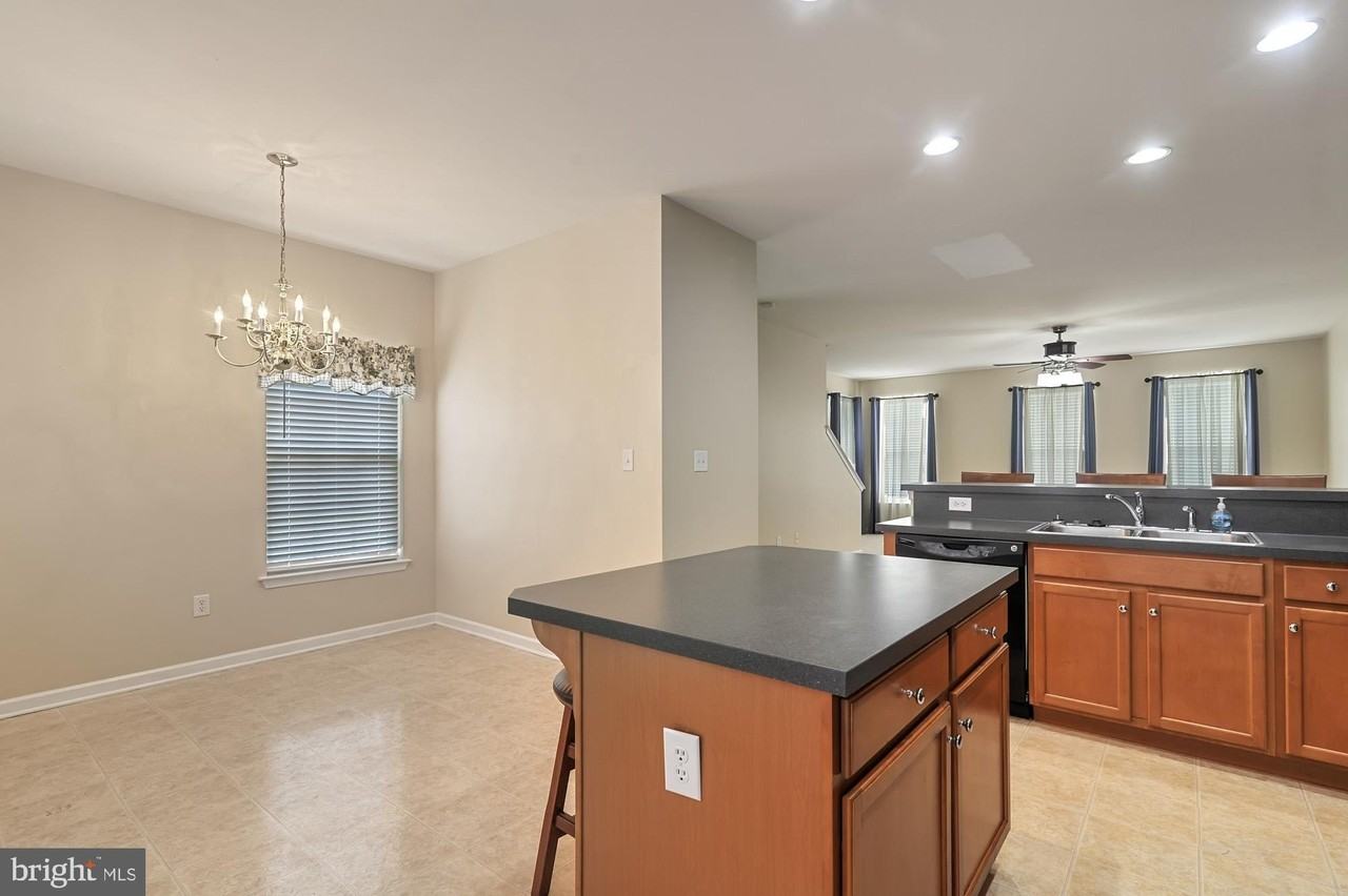 231 Tidbury Xing - Photo 7 of 14