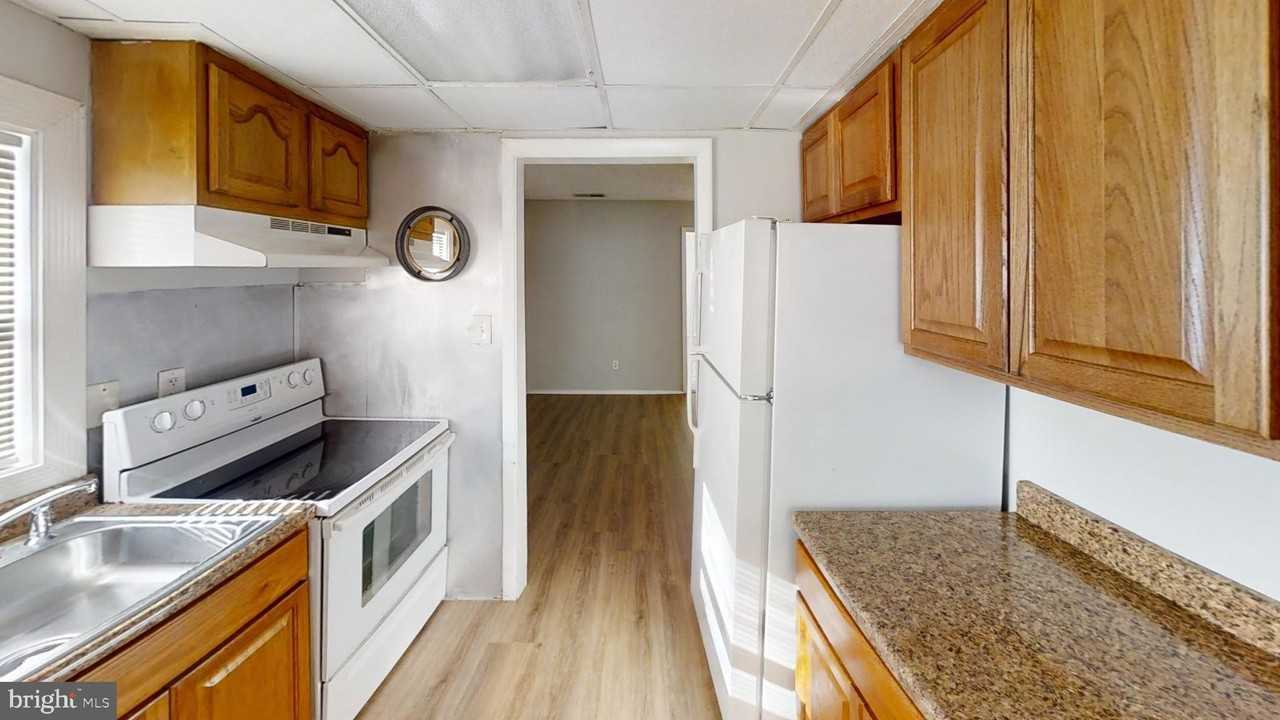 150 Dunlap Rd - Photo 5 of 24