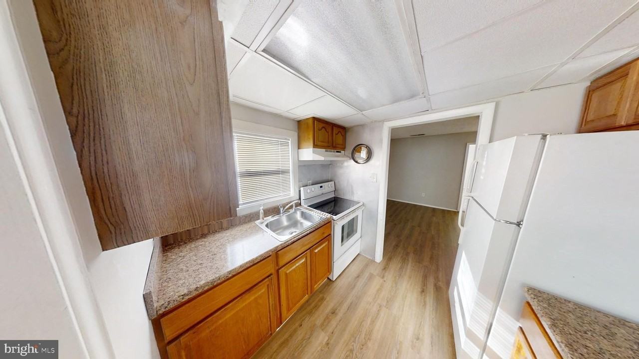 150 Dunlap Rd - Photo 6 of 24