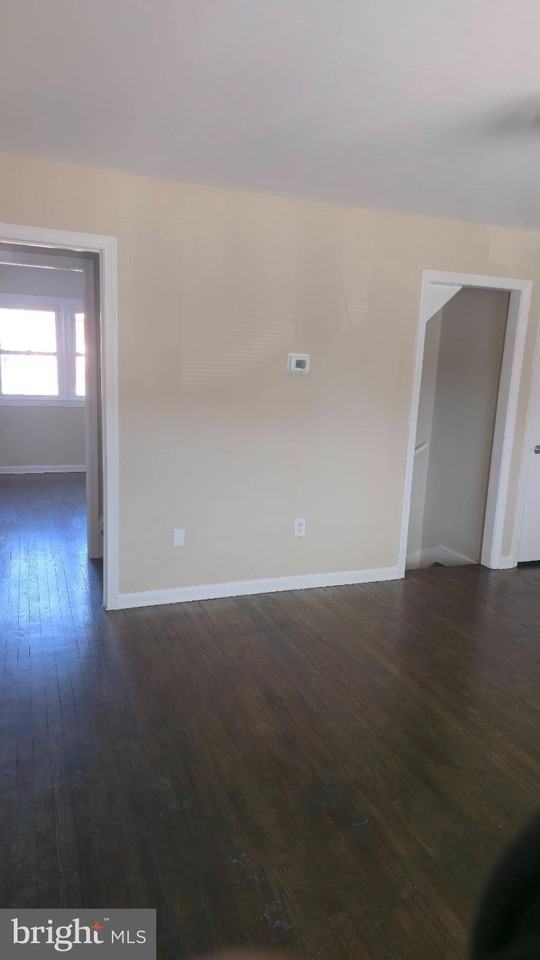 8004 Gray Haven Rd - Photo 3 of 14