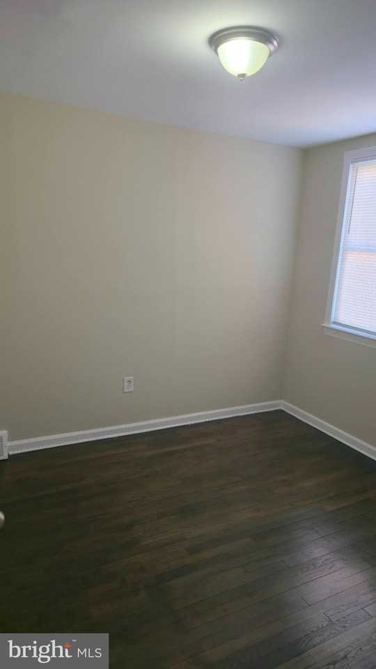 8004 Gray Haven Rd - Photo 7 of 14