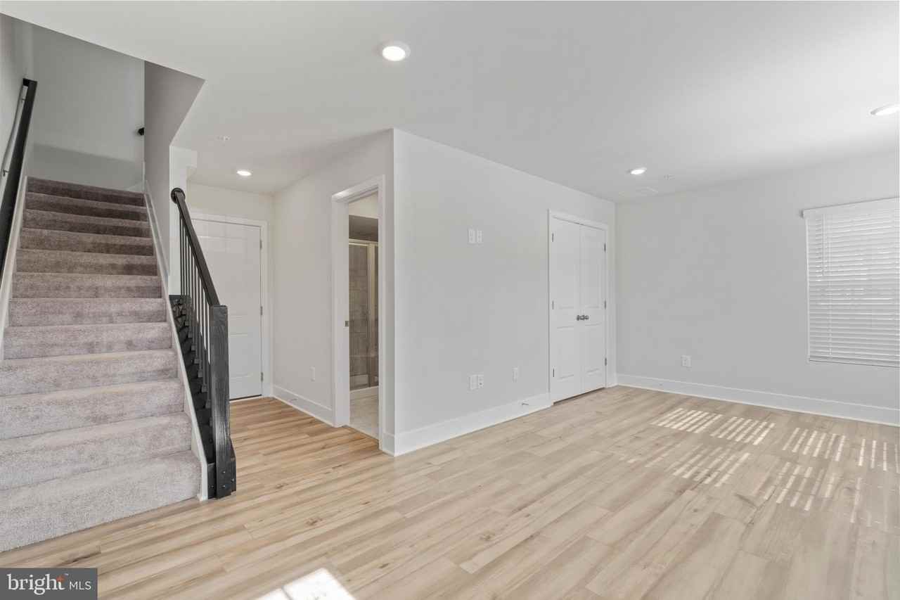 7550 Johnnycake Rd - Photo 4 of 36