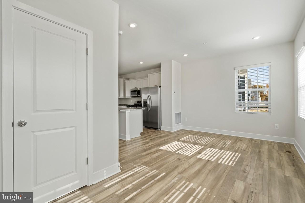 7550 Johnnycake Rd - Photo 7 of 36