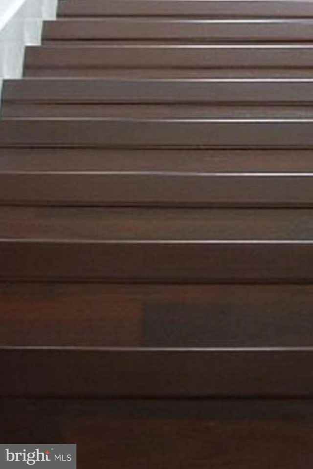 4790 Ford Ct - Photo 4 of 50