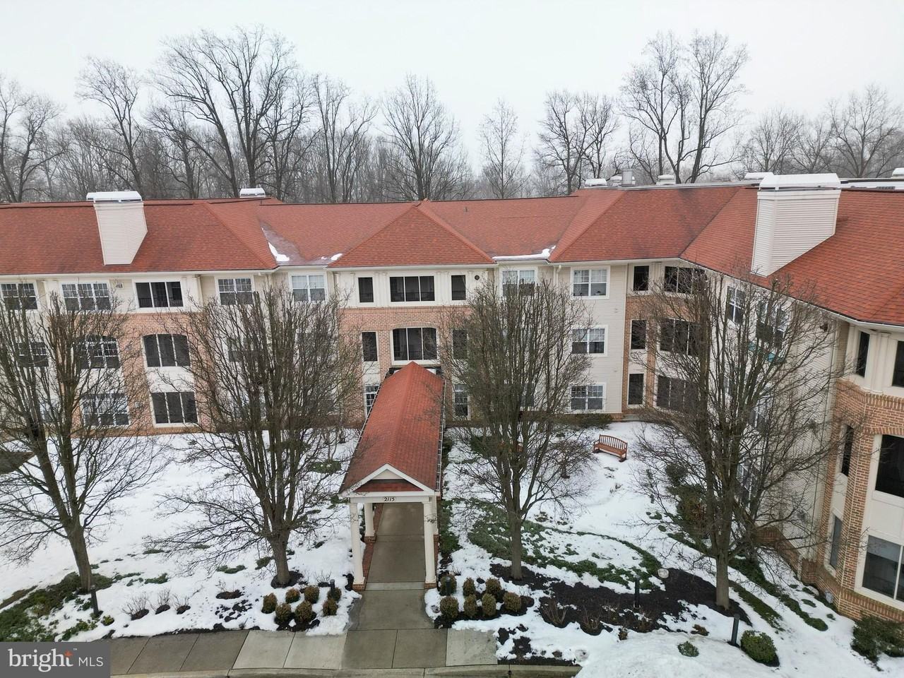 2115 Ganton Grn Unit G-204 - Photo 2 of 47