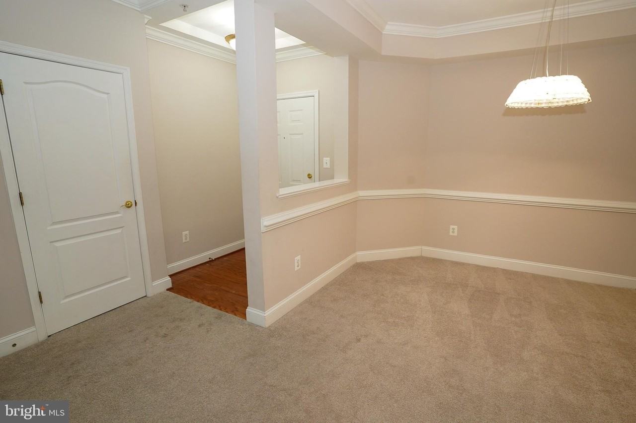 2115 Ganton Grn Unit G-204 - Photo 5 of 47