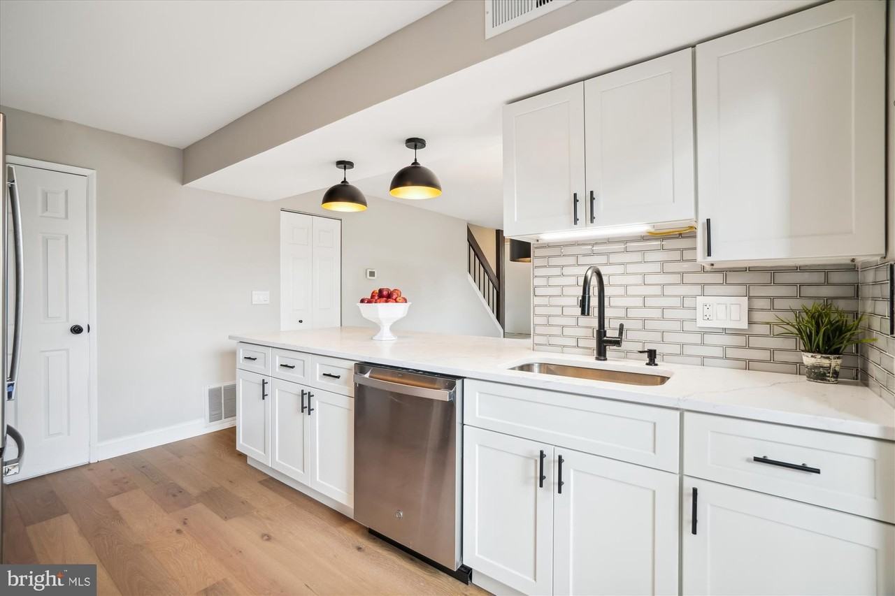 11215 Avalanche Way Unit A - Photo 6 of 35