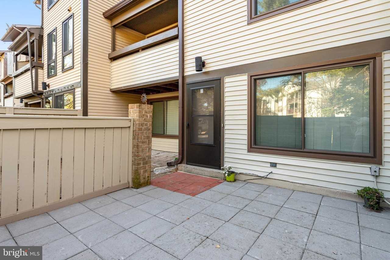 9410 Walburg Way - Photo 4 of 28